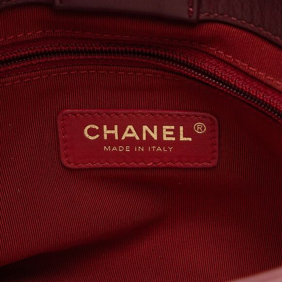 Chanel Chevron Calfskin Python Chic Small Shopping Tote - Picture 8 of 16